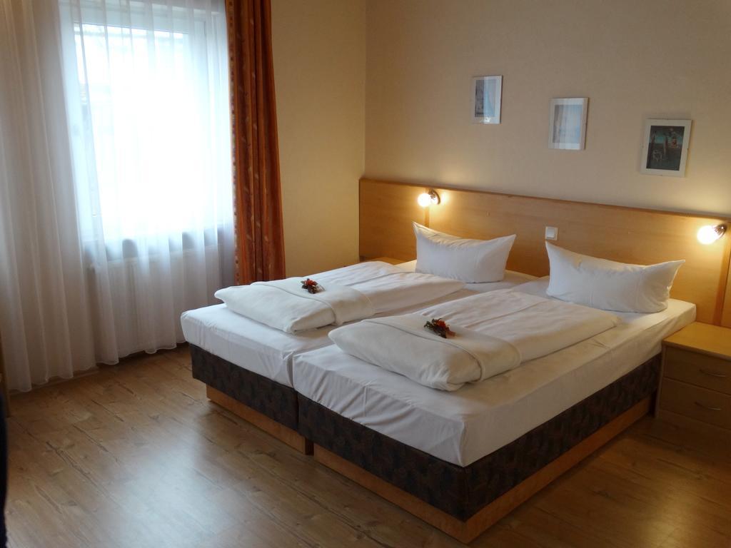 Hotel Sonne - Haus 2 Ідштайн Номер фото